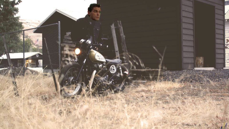 Illustration for article titled This Craigslist Ad For An '83 Yamaha Makes Bad Photoshopping Look Inexplicably Awesome